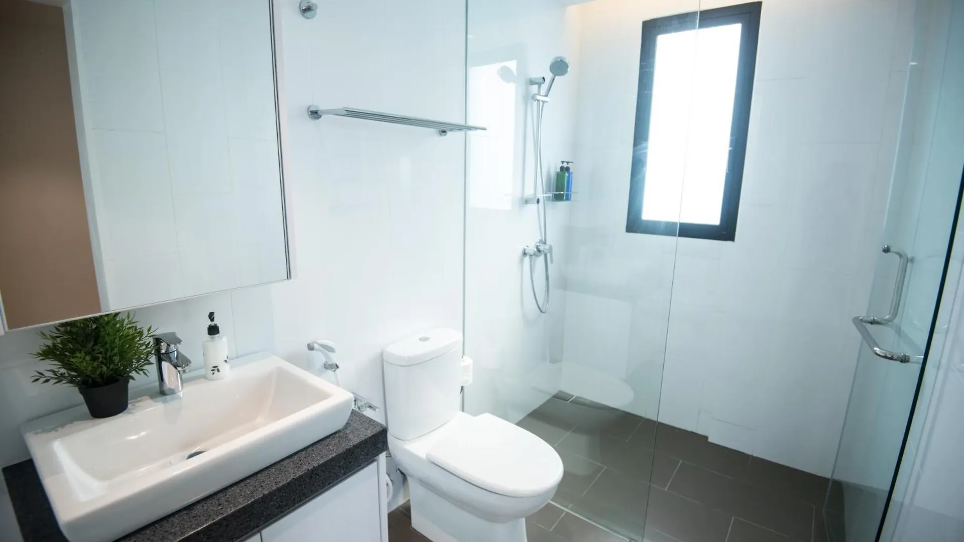 Bangsar Lrt Suites Est By Lsa Kuala Lumpur Malaysia