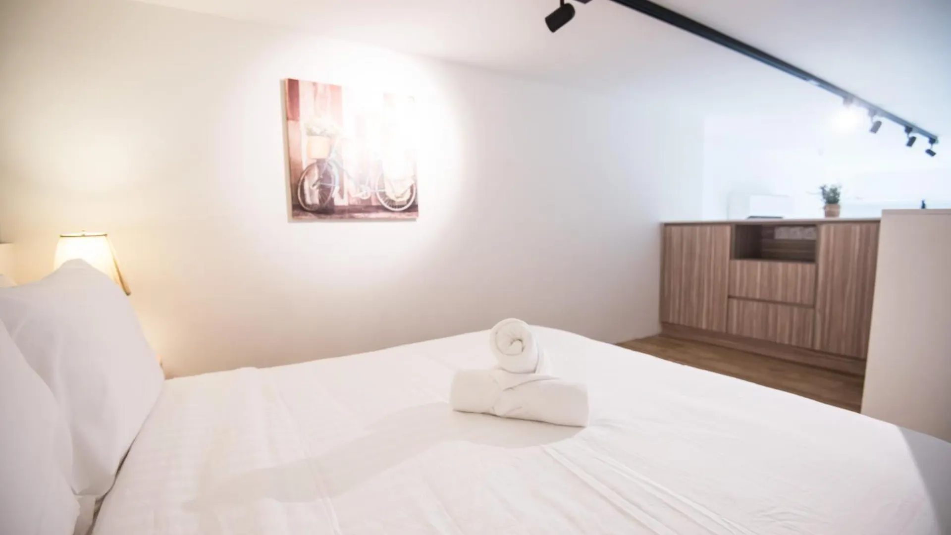 Bangsar Lrt Suites Est By Lsa Kuala Lumpur